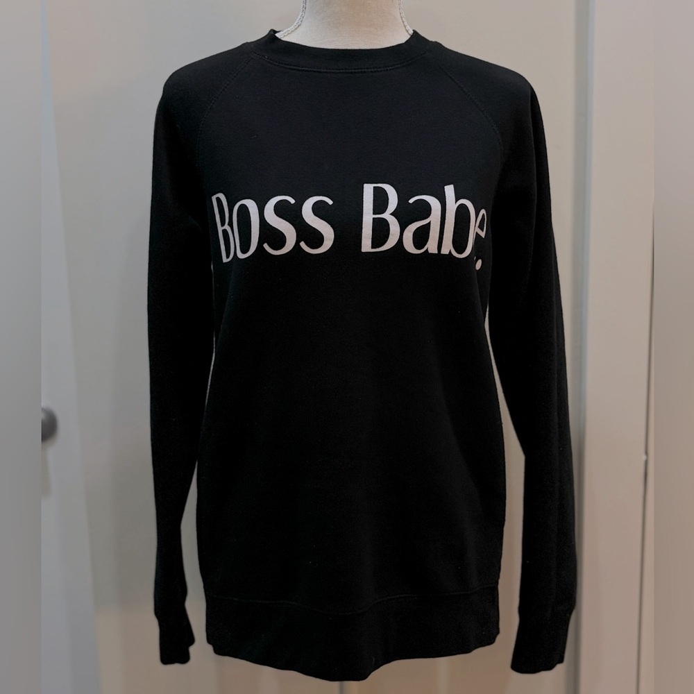 Brunette The Label Black 'Boss Babe' Sweatshirt - Picture 2 of 9